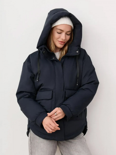 Темно-синяя утепленная куртка с накладными карманами фото 15